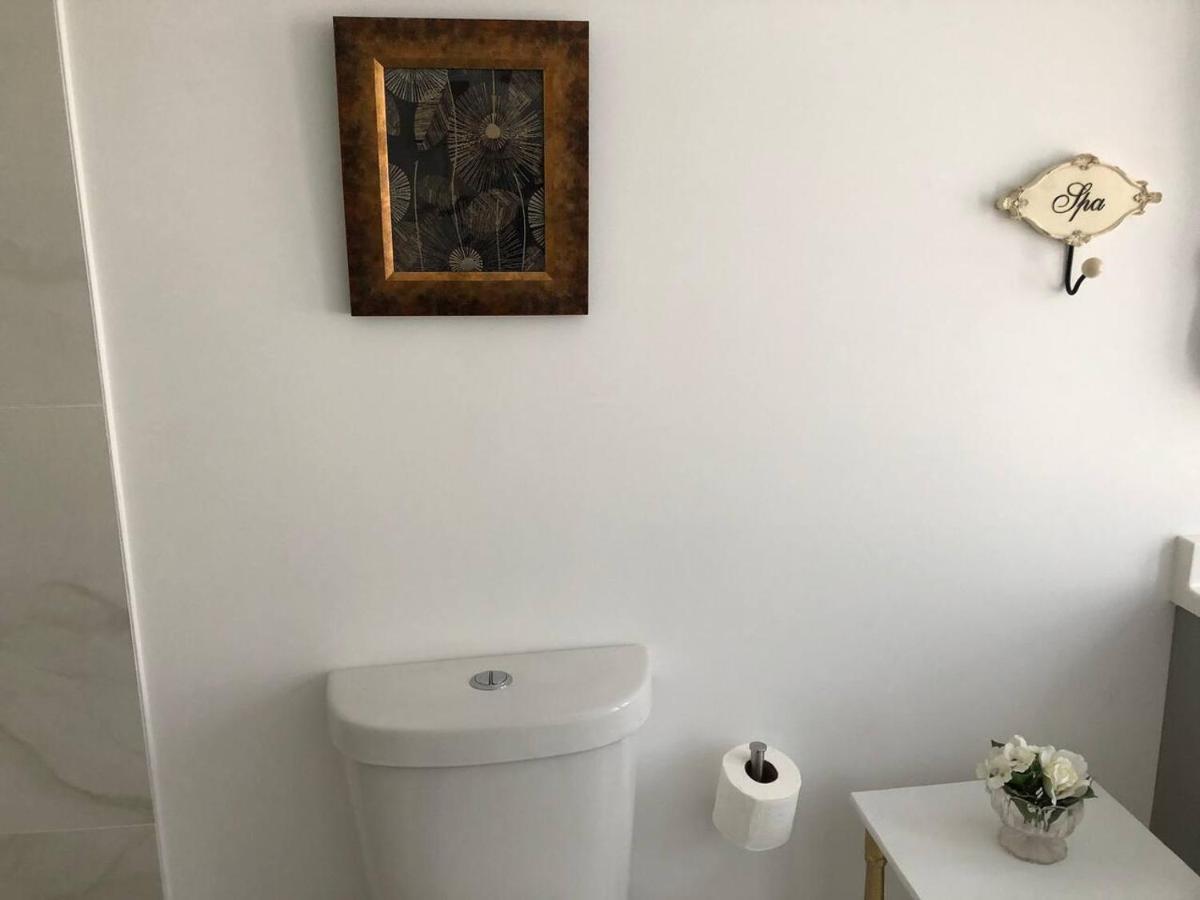 Private Suite Mins From Mia Free Parking Маями Екстериор снимка